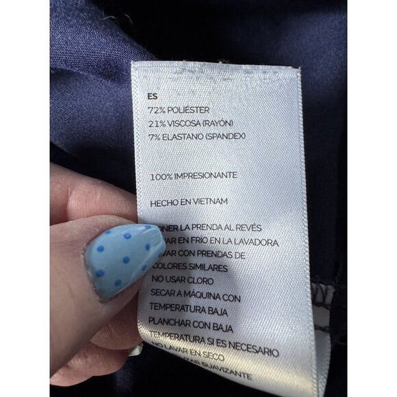 FIGS Woman's Sz XXL Catarina Navy Blue Scrub Top Pocket - Picture 7 of 9